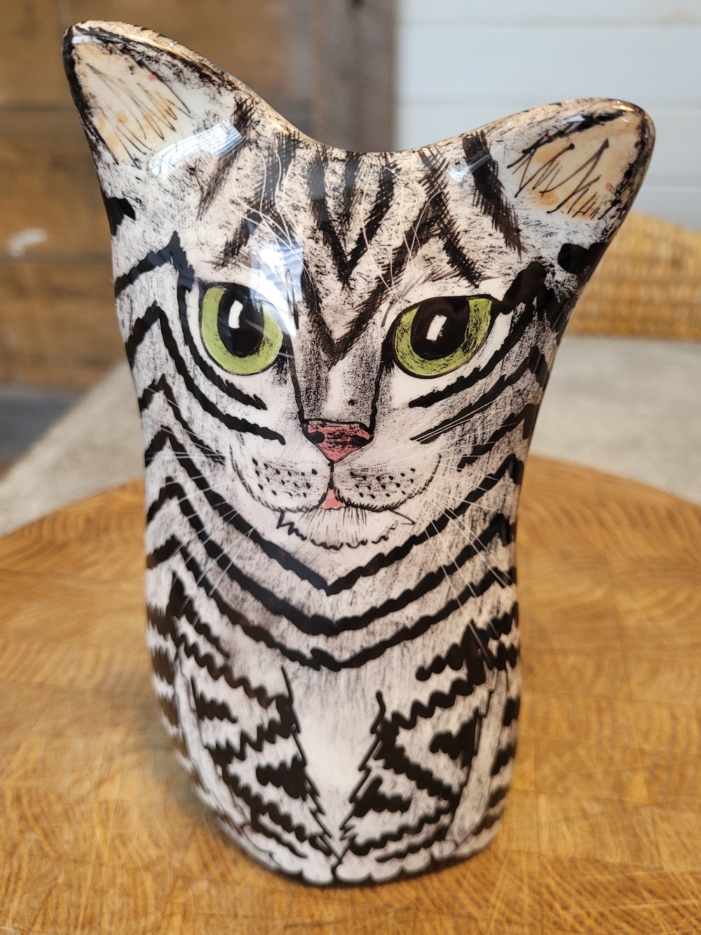 Cats by Nina Silver Tabby Cat Vase Nina Lyman 2001 Ceramic Art Vase - Picture 6 of 6
